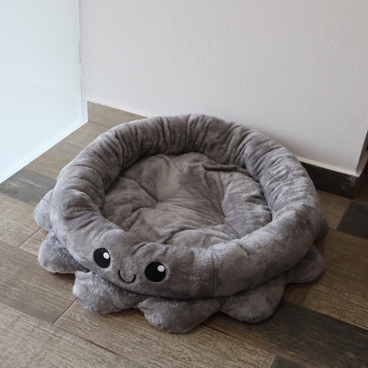 CAMA - GREY PULPOLAND