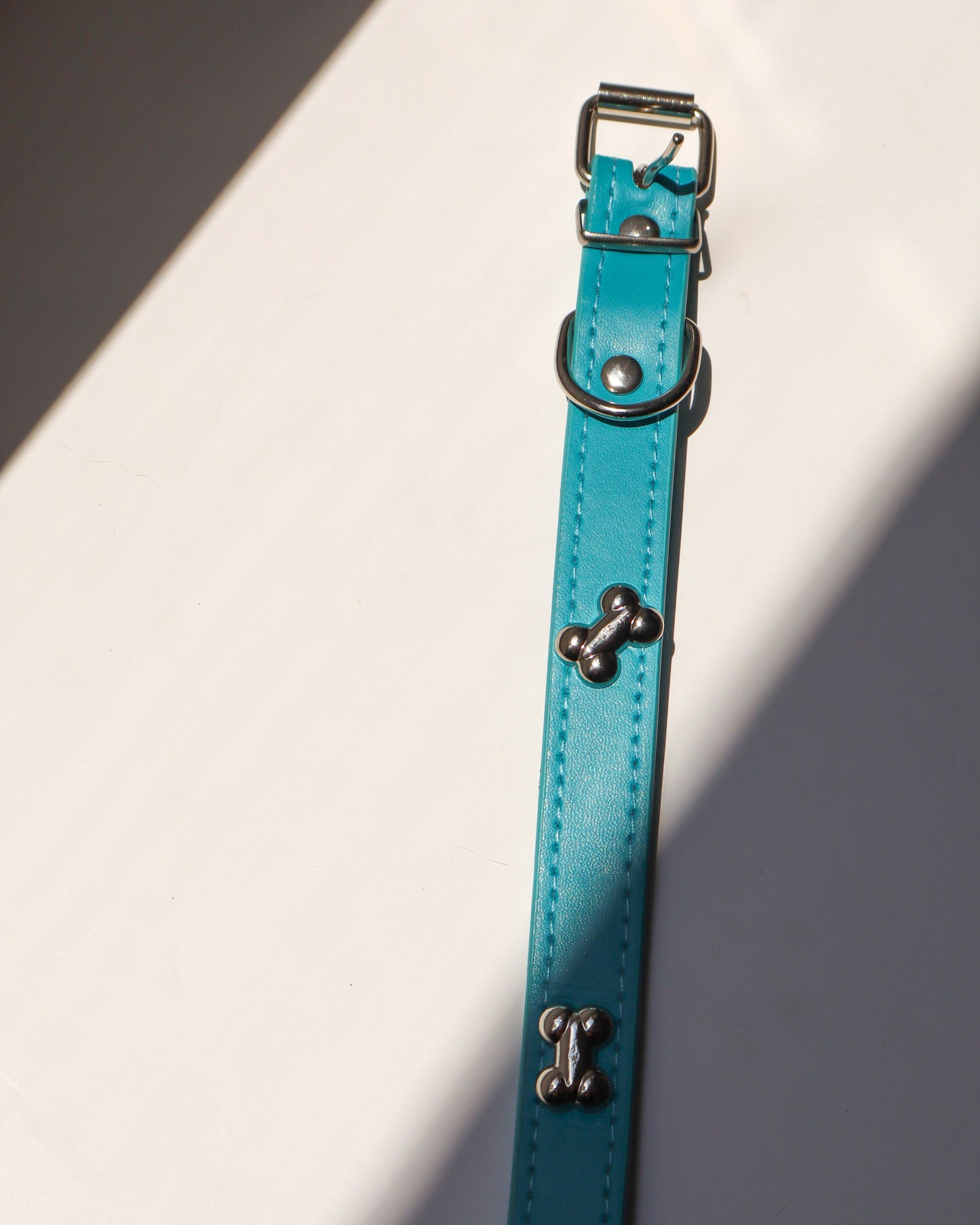 COLLAR - BLUE BONE