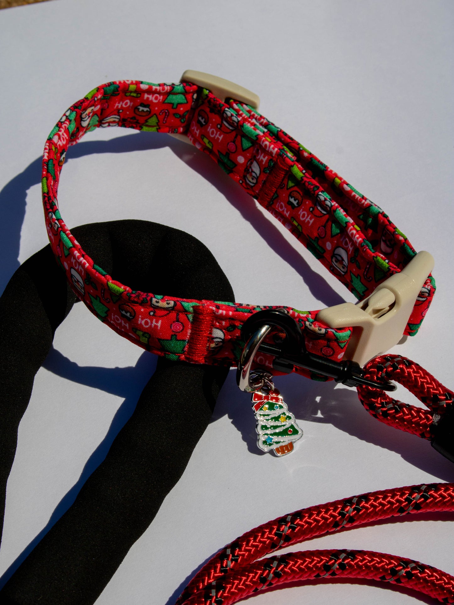CHRISTMAS LEASH & COLLAR