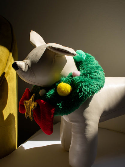 MERRY WREATH COLLAR – GREEN