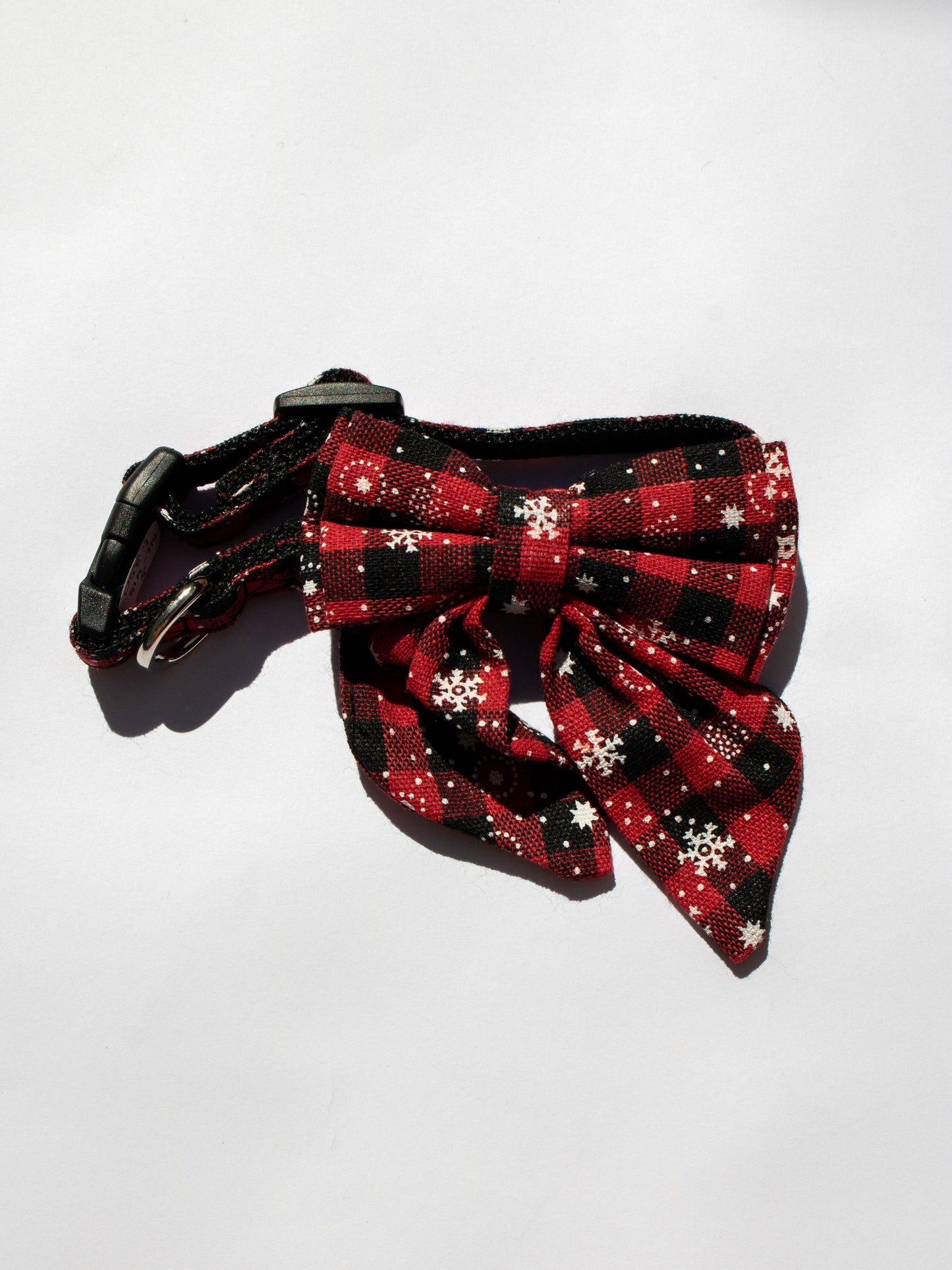 FESTIVE BOW COLLAR